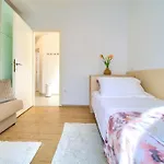 Gasthuis Skarpa 4*