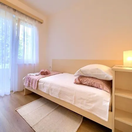 Skarpa 招待所 马林斯卡