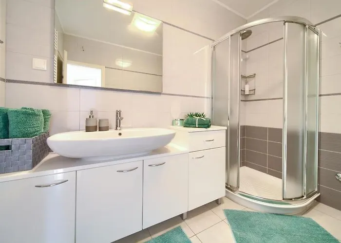 Skarpa Guest house 4*