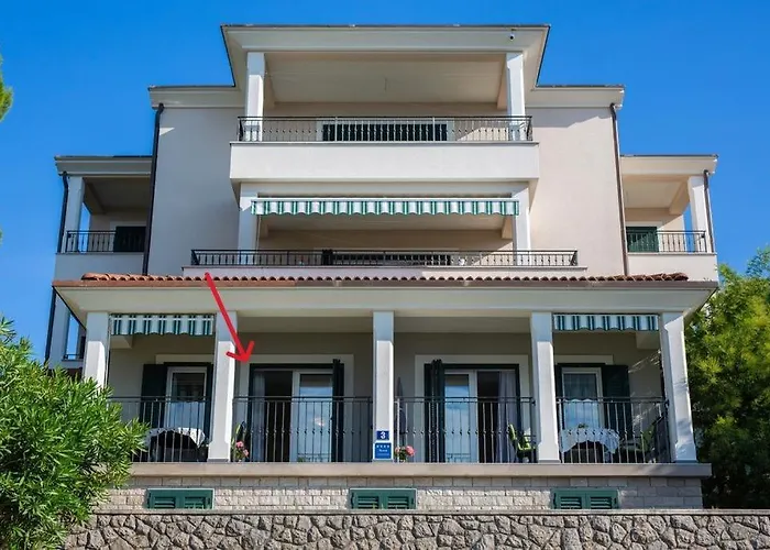 Skarpa Guest house 4*