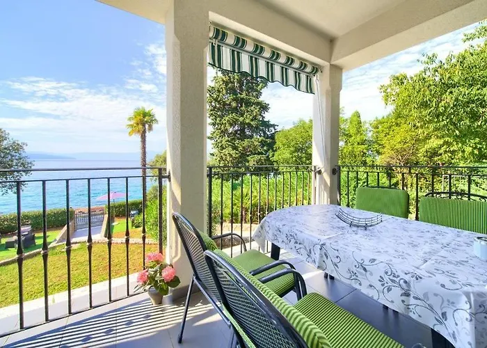 Skarpa Guest house