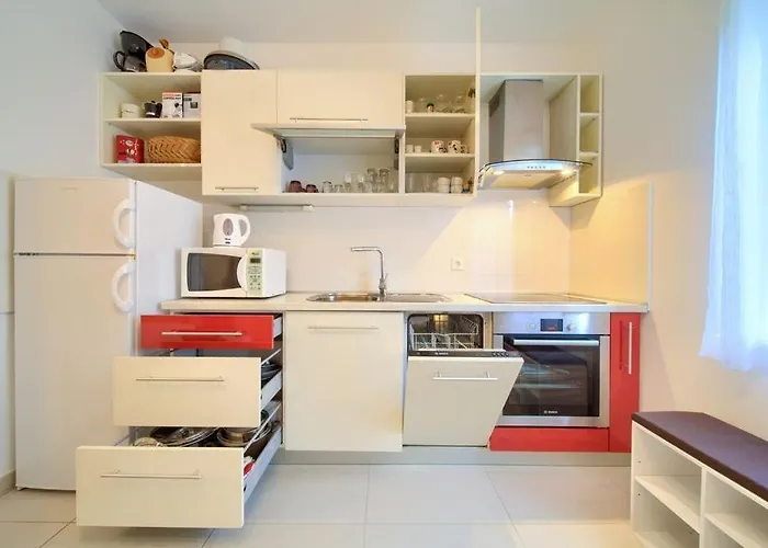 Skarpa 게스트하우스 4*